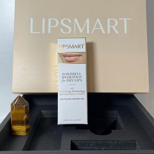 NIB LIPSMART Hydrating Lip Balm + Powerful Tigers Eye Kit